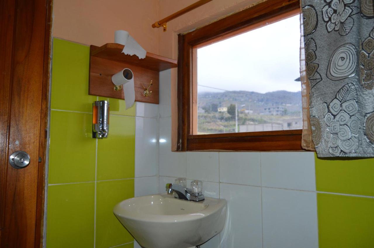 Kuyllur Ñán Hotel Zumbagua Kültér fotó